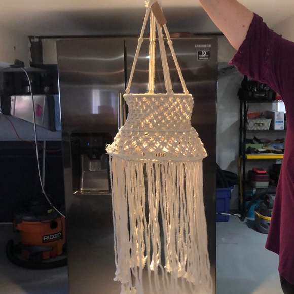 Decorative boho ceiling hang for any room - Picture 1 of 4